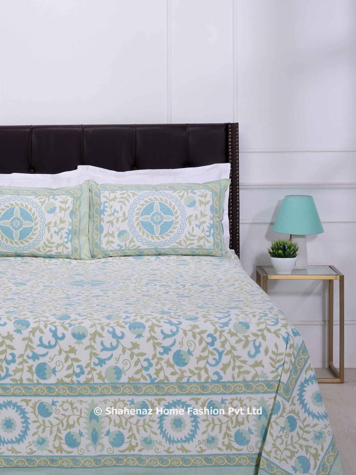 Shahenaz Olive & Turquoise 120 TC Cotton Gayatri Pomegranate Double Bedsheet with 2 Pillow Covers