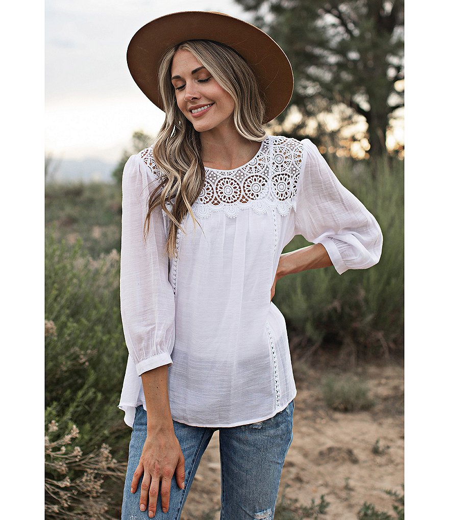 Figueroa & Flower Sadie Lace Yoke 3/4 Peasant Sleeve Popover Blouse
