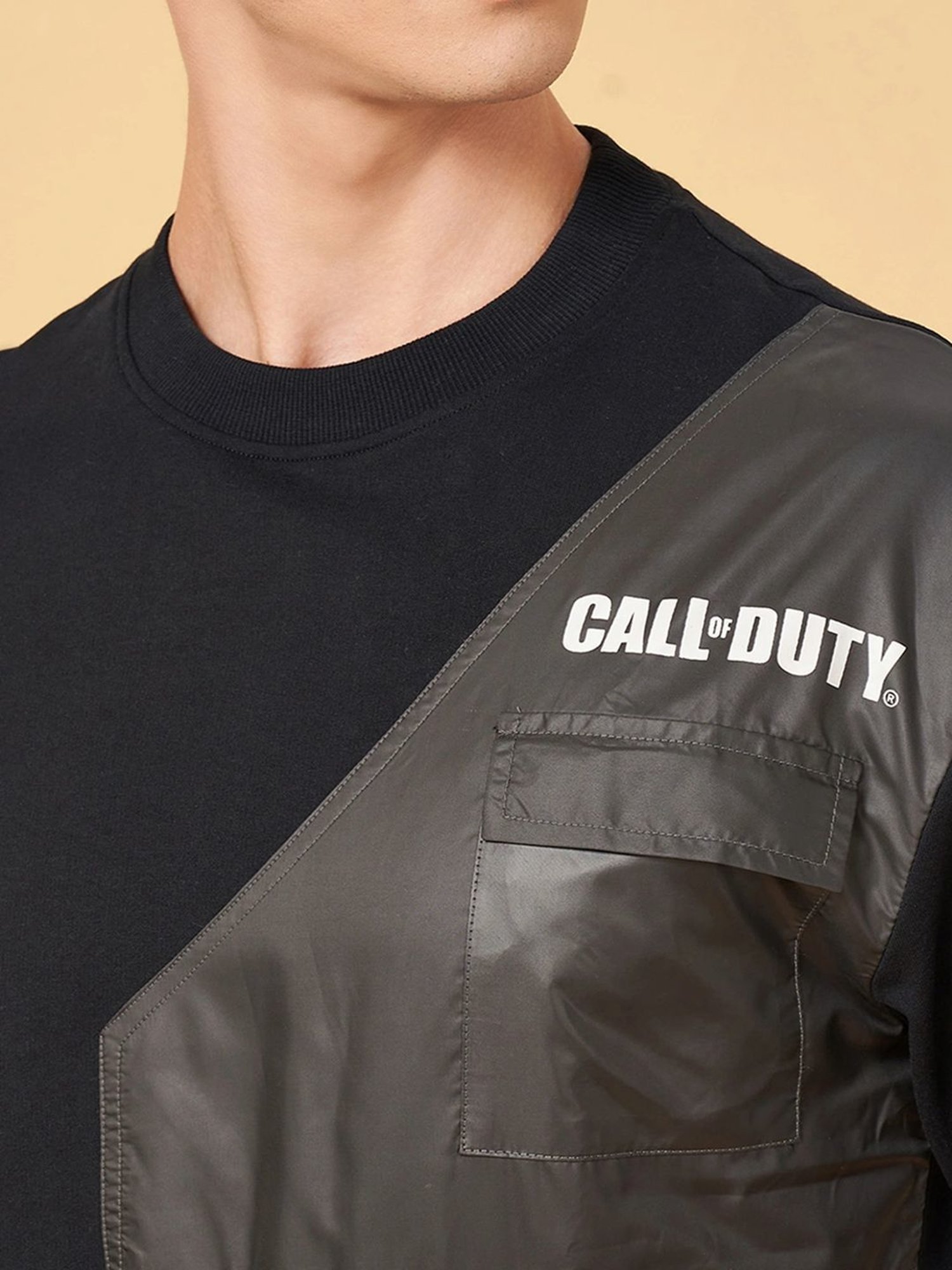 Sf Jeans By Pantaloons Jet Black Comfort Fit Printed T-Shirt