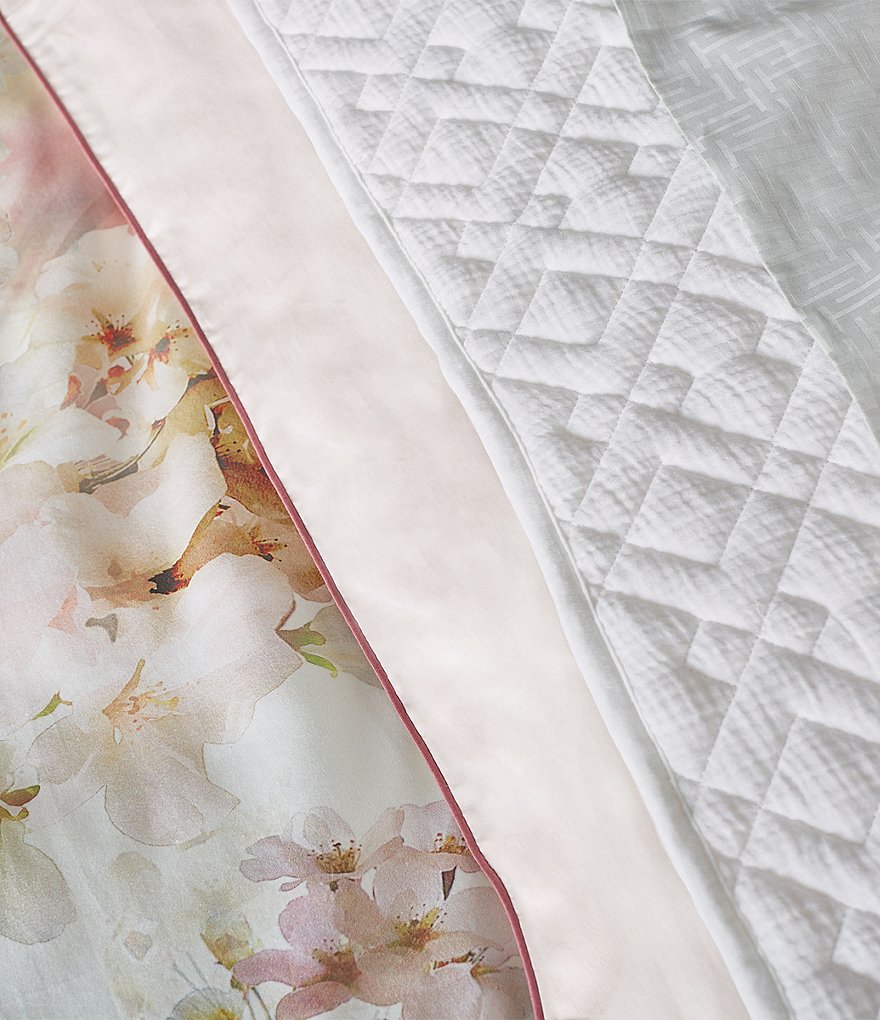 Ted Baker London Vanilla Floral Duvet Cover Mini Set