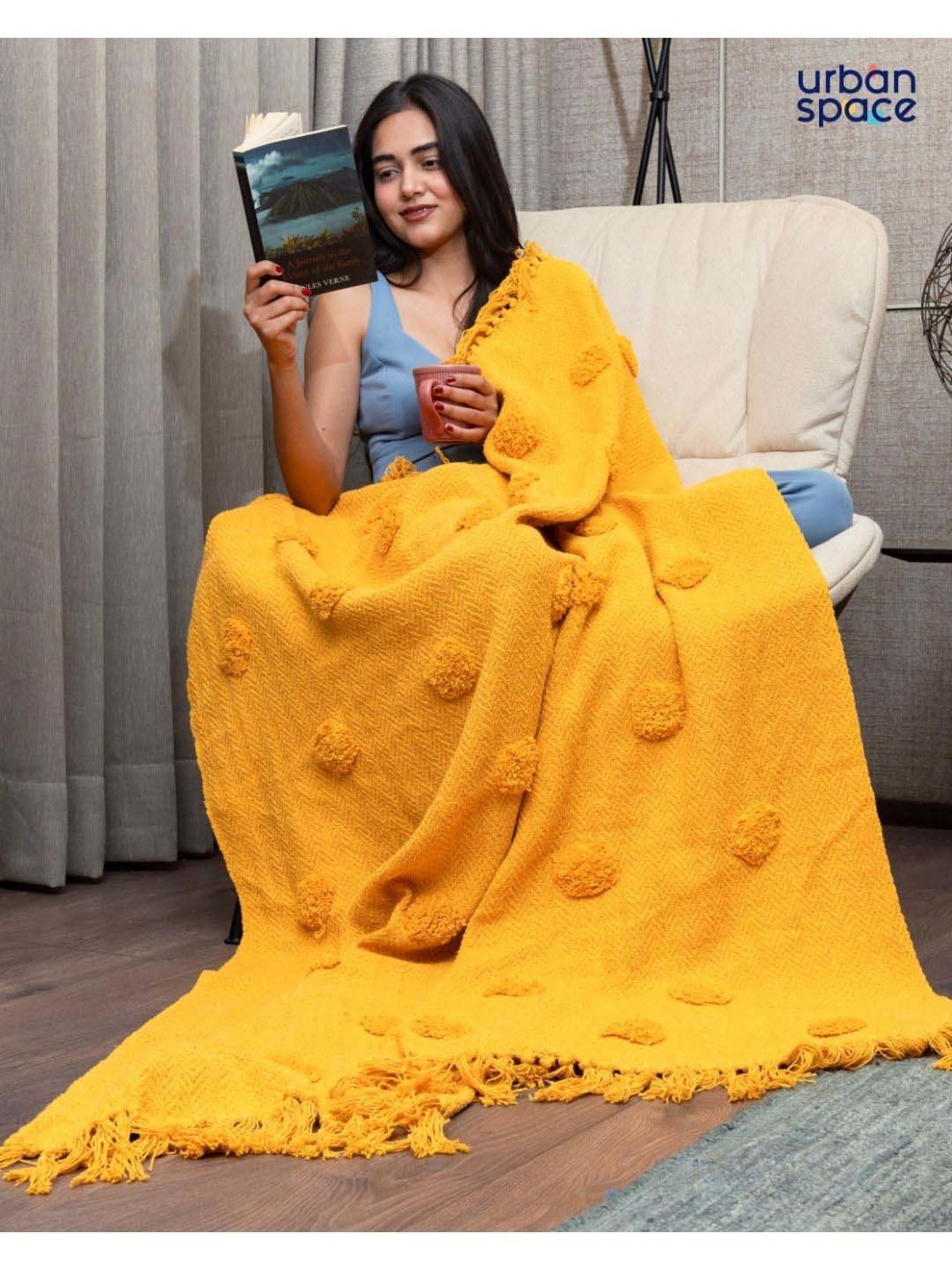 Nestasia Red & Cream Chevron Cotton Knitted Throw blanket with texture for Living Room or Bedroom