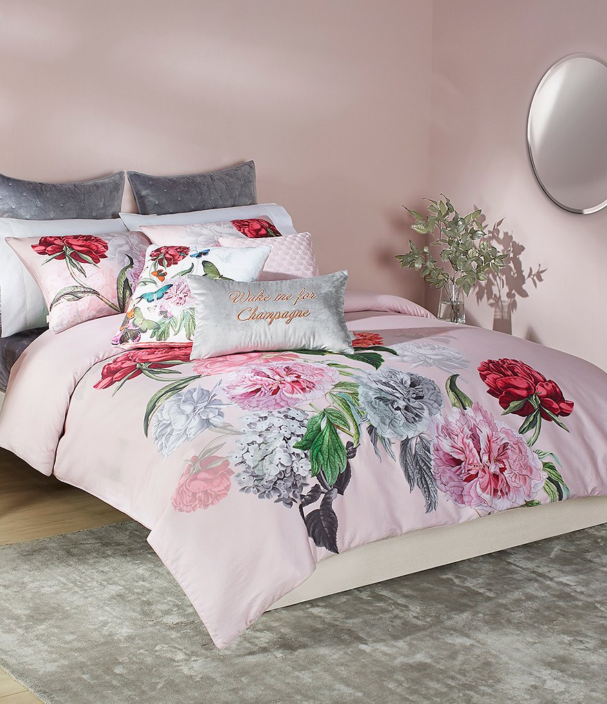 J. Queen New York Vera Bedding Collection