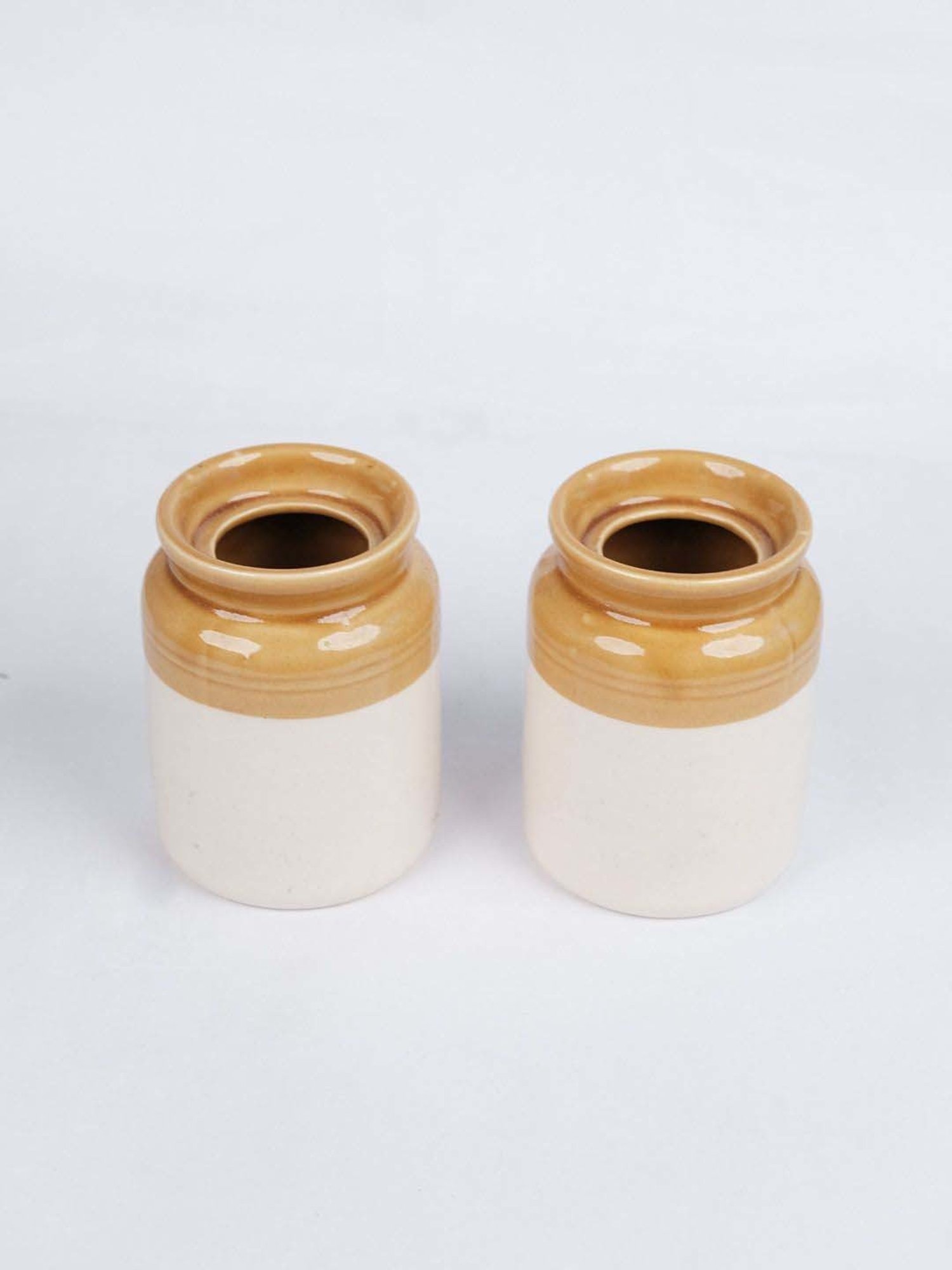 VarEesha Off-White Ceramic Barni Shaped Vases (0.5 L) - Set of 2