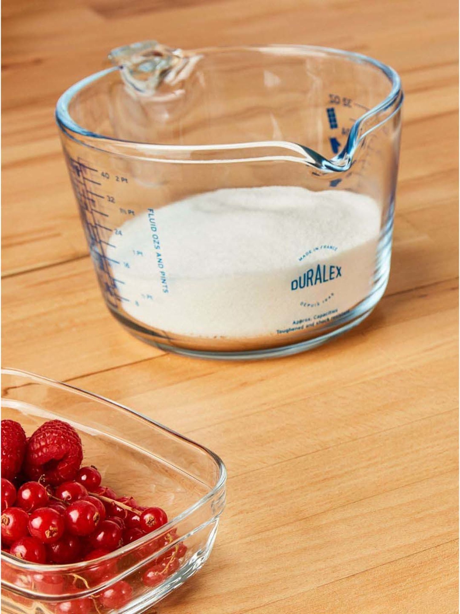 KitchenCraft Black Plastic Magnetic Measuring Cup - Set of 4