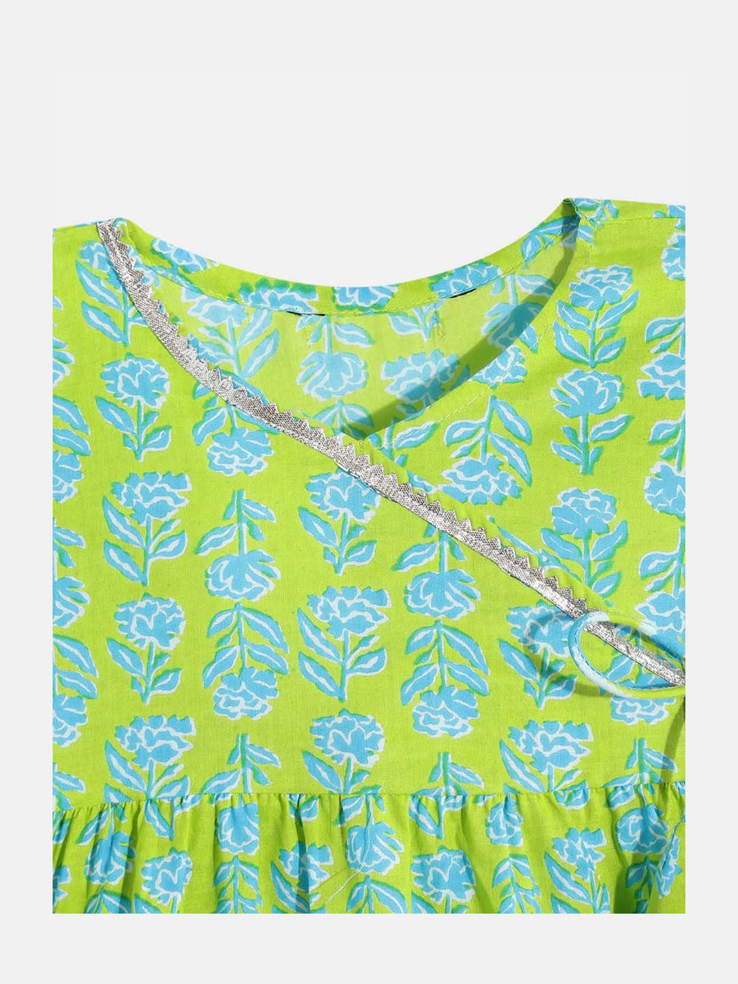 READIPRINT FASHIONS Kids Green Floral Print Kurta With Sharara