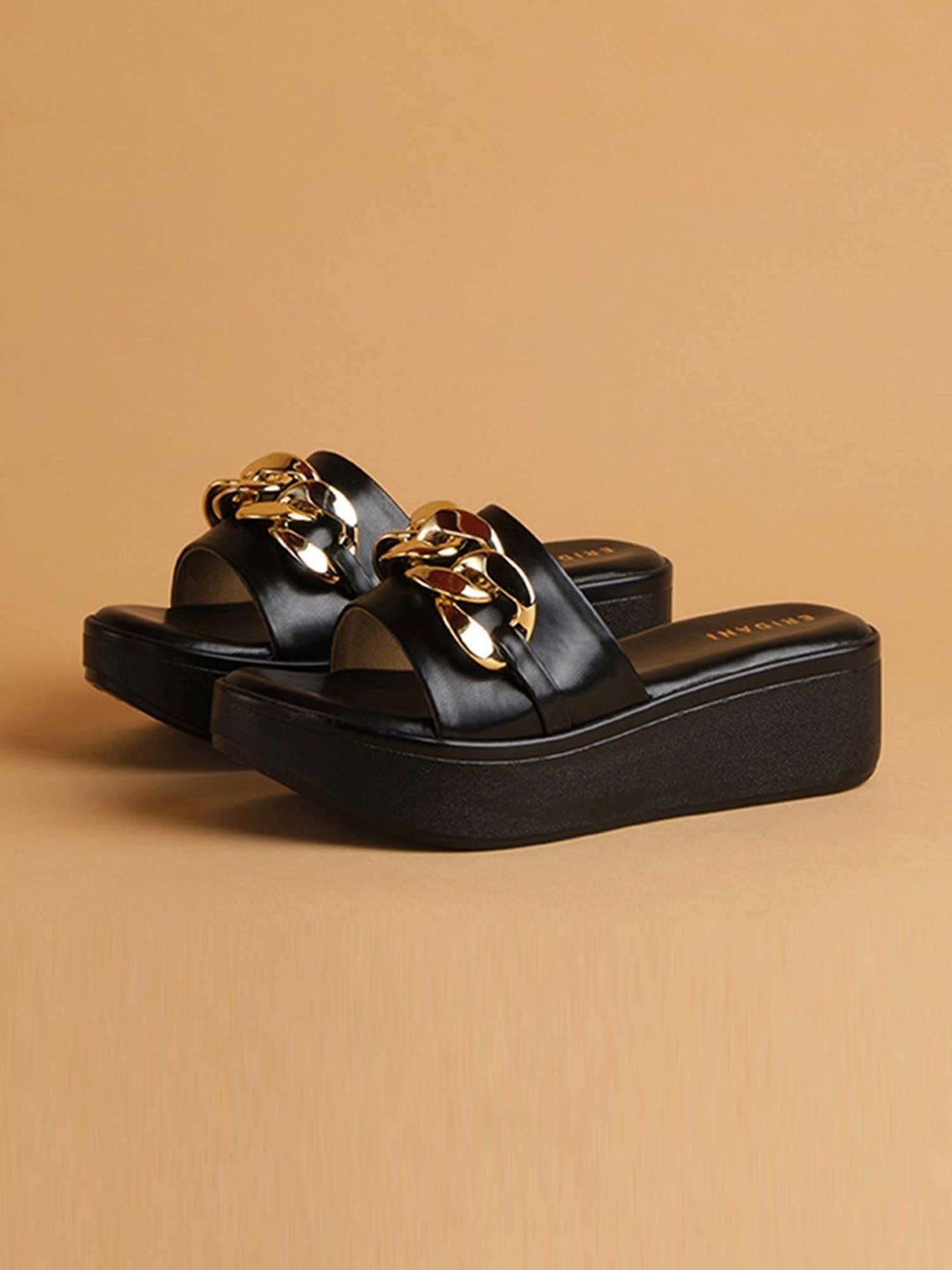 Eridani Women's Antara Black Wedges