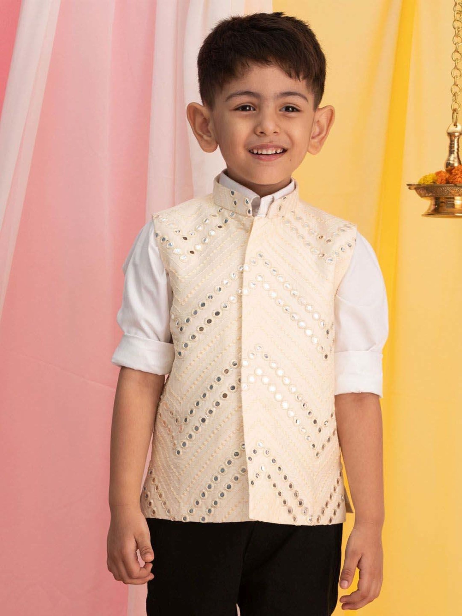 VASTRAMAY Boys Cream Embroidery Indowestern