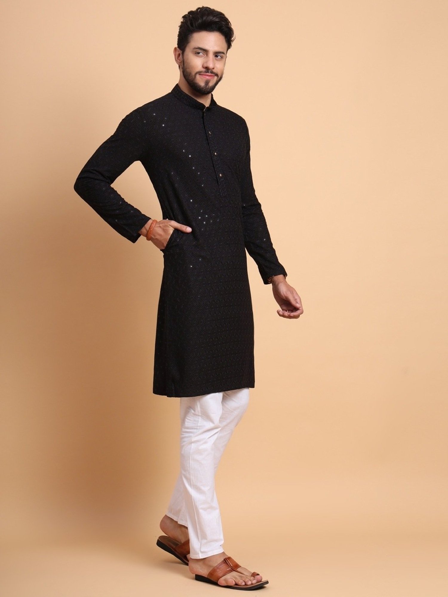 SWAGG INDIA Shine Black Regular Fit Embroidered Kurta