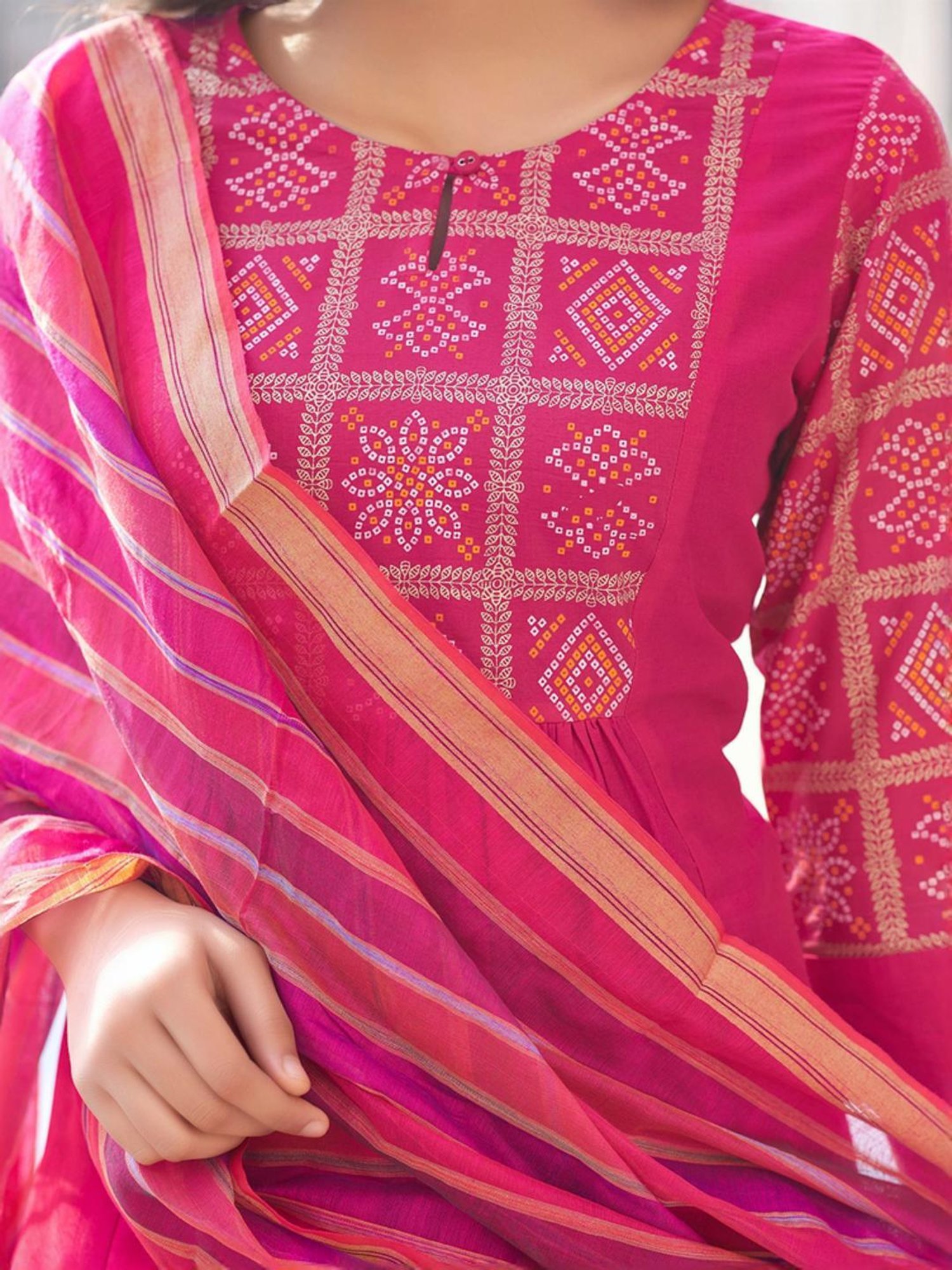 Skylee Pink Printed Kurta Pant Set With Dupatta