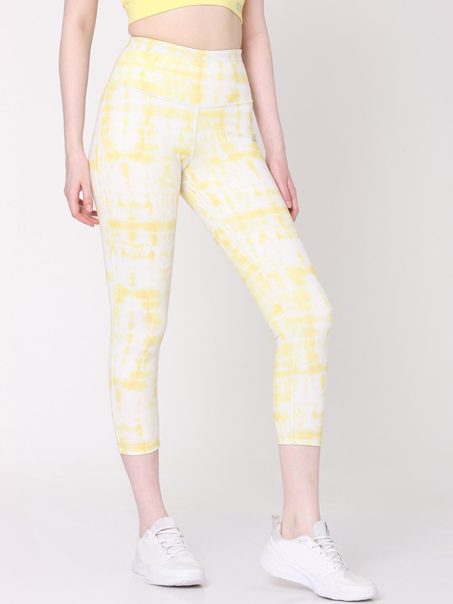 SILVERTRAQ White & Yellow Tie - Dye Capris