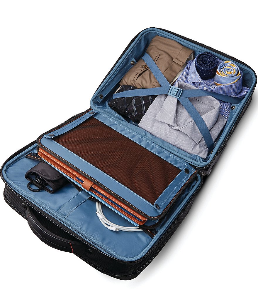 Chariot Travelware Parrot 2pc Luggage Set