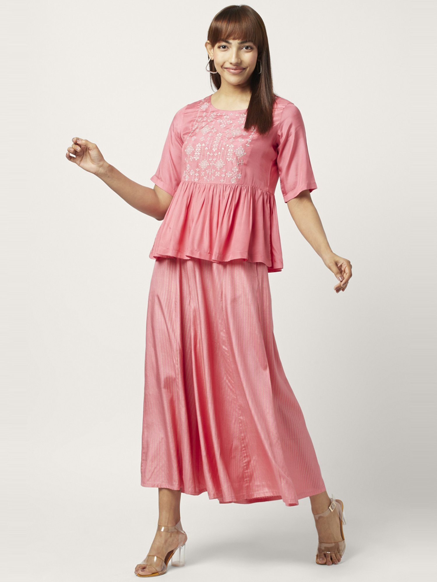 Akkriti by Pantaloons Coral Embroidered Top