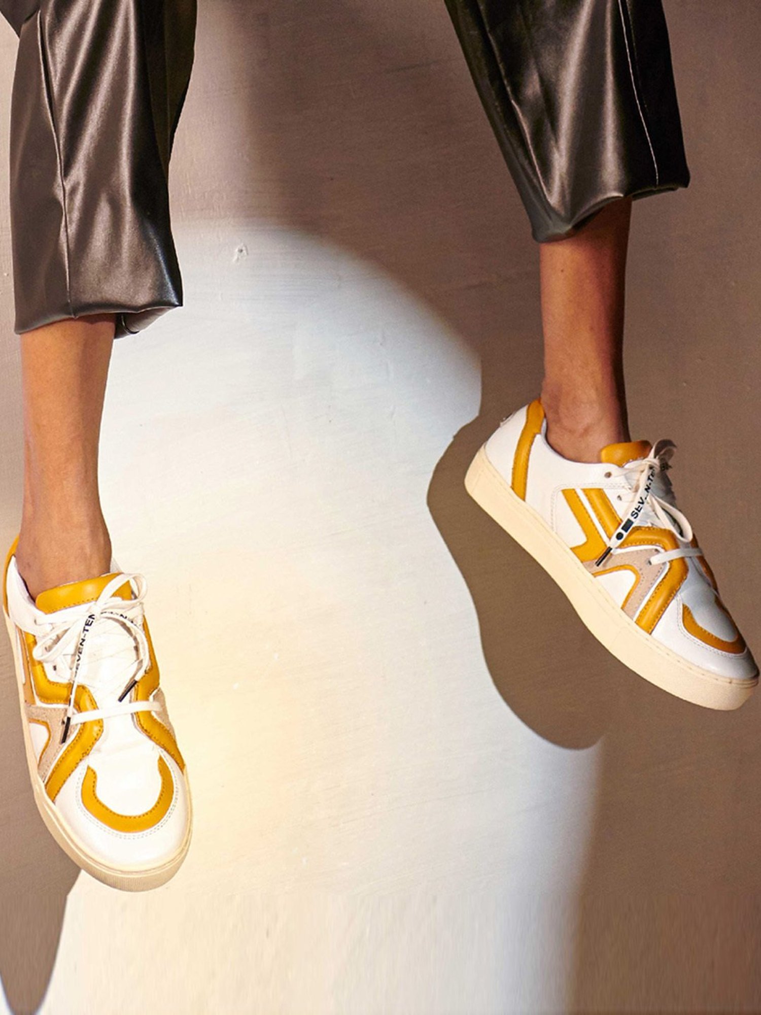 7-10 Women's White & Yellow 402 Luxe-Tech Collection Sneakers