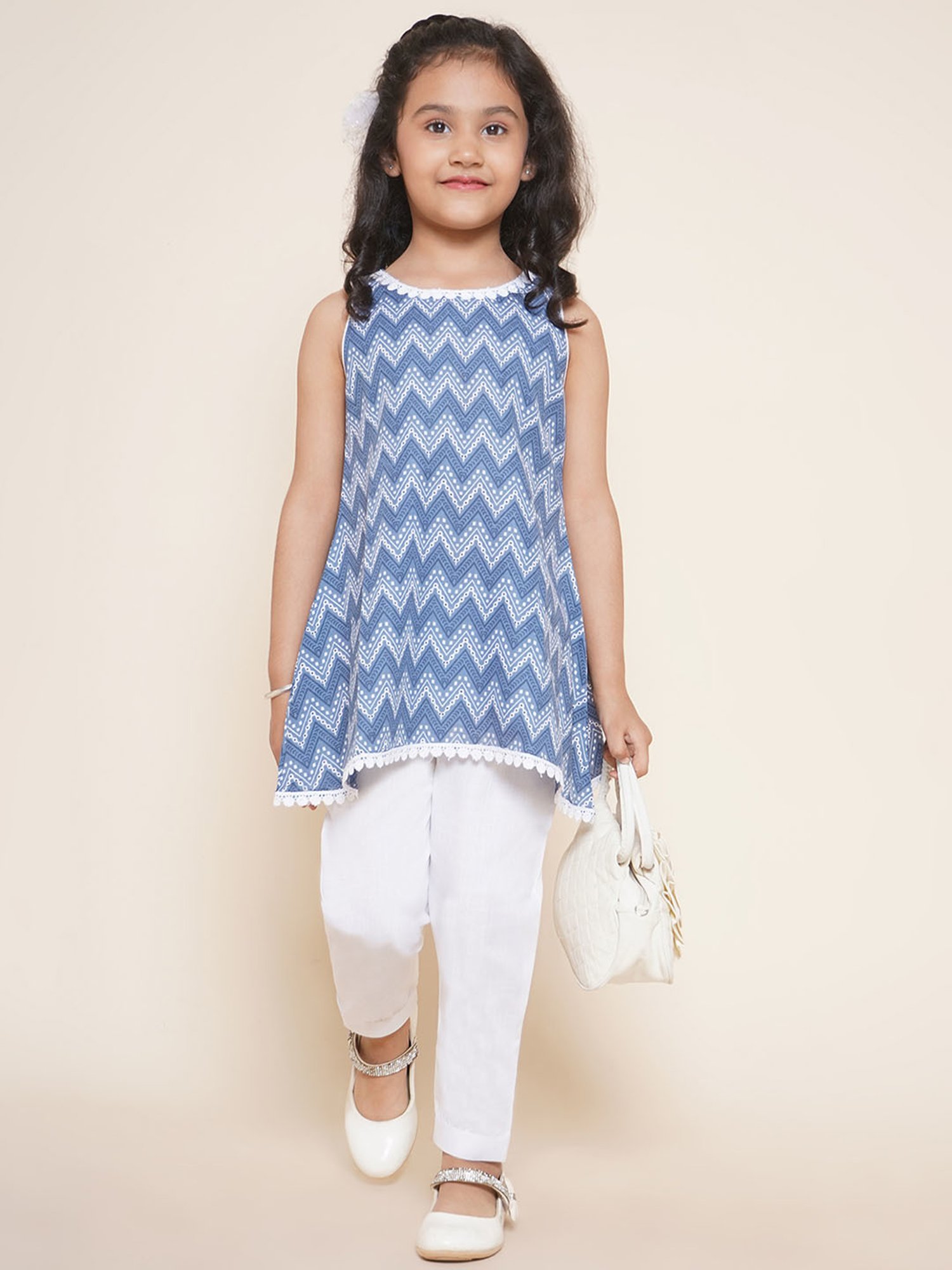 VASTRAMAY Kids Blue & White Cotton Over Dyed Kurta Set
