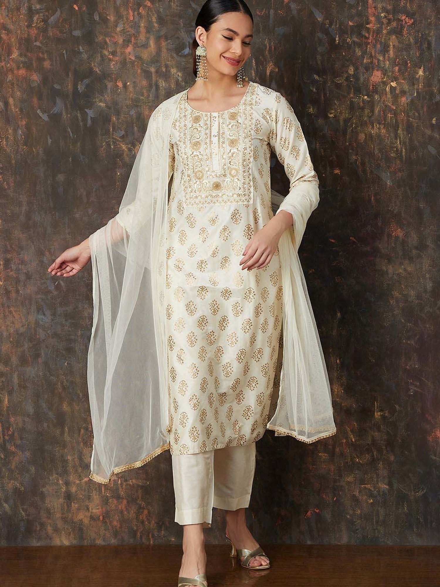 Melange by Lifestyle Off-White Embroidered Kurta Pant Set With Dupatta