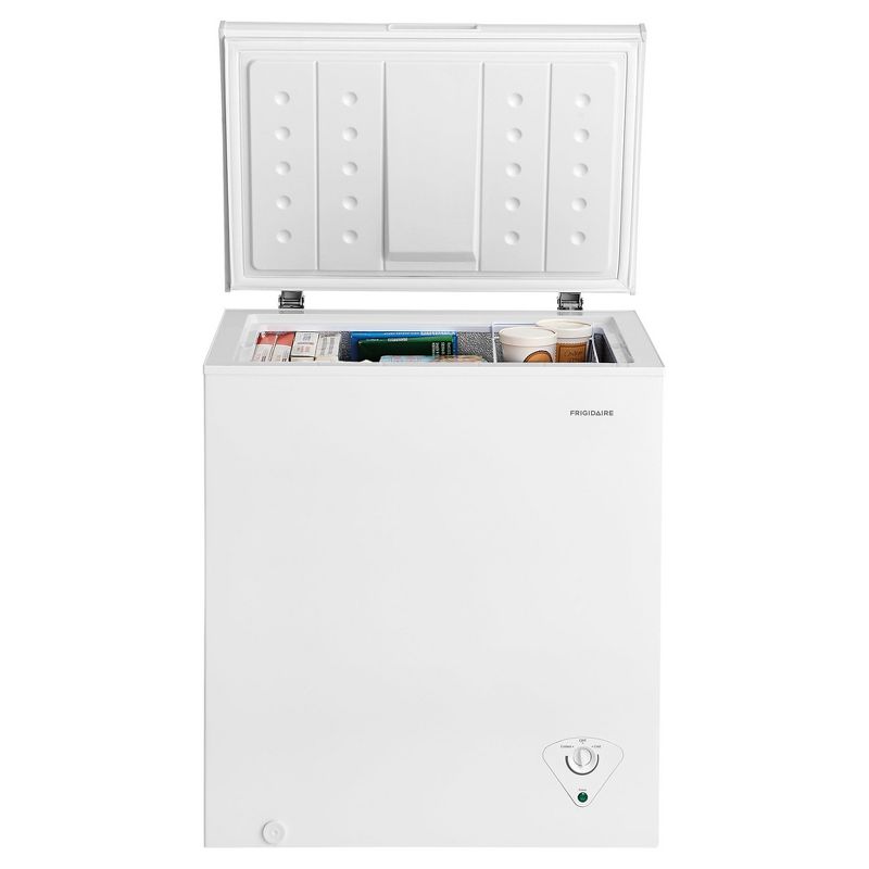 Frigidaire 5.0 cu ft Chest Freezer White