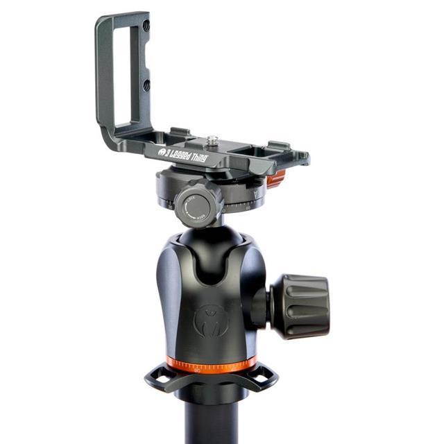 3 Legged Thing Zayla PD L-Bracket with Peak Design Capture-Compatible Base, Gray