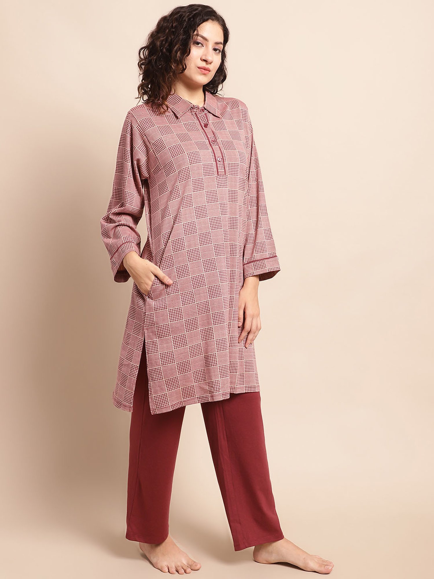 Kanvin Maroon Printed Tunic With Pyjamas