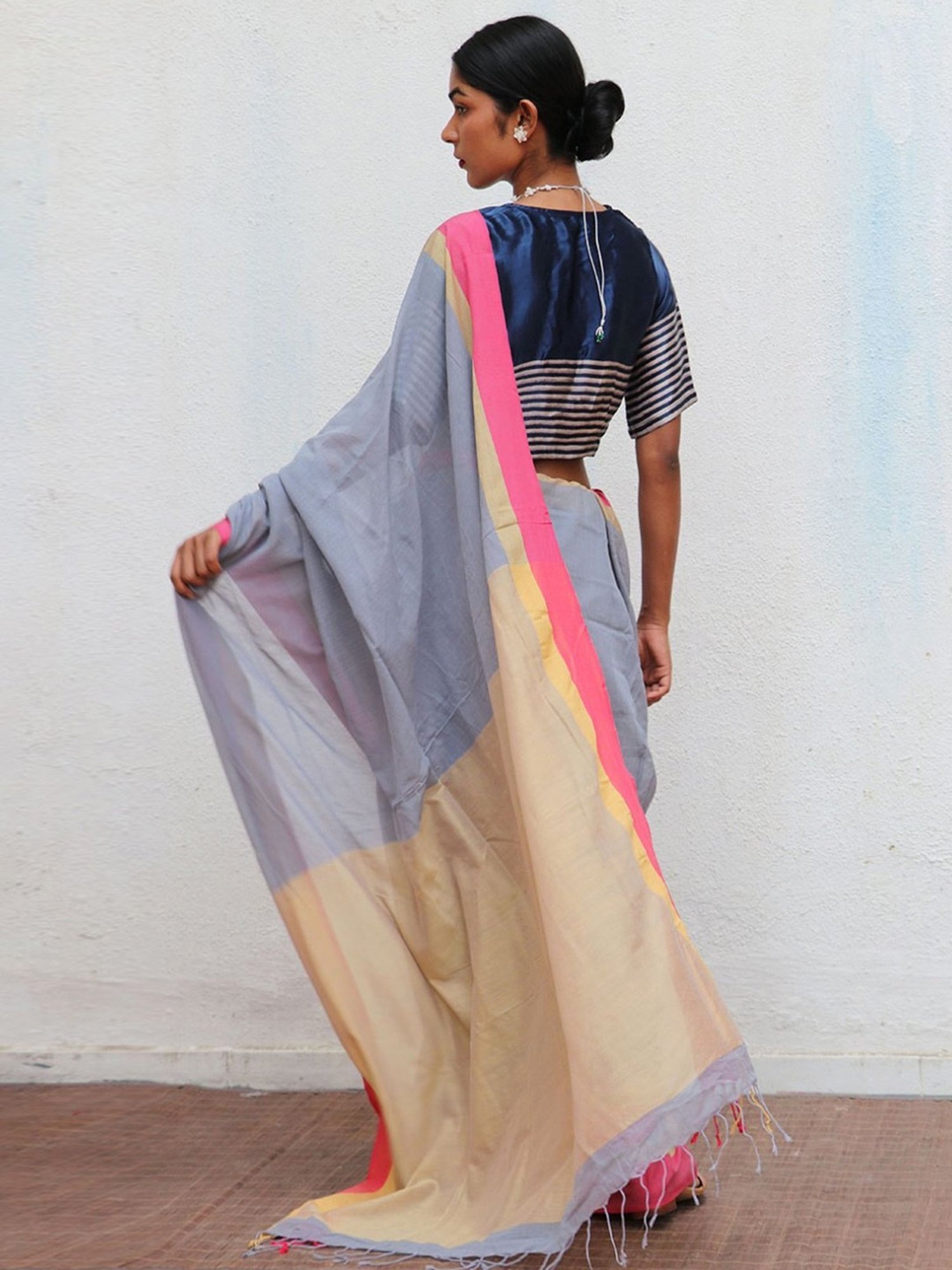 Chidiyaa Multicolor Holika Fiza Handwoven Cotton Saree