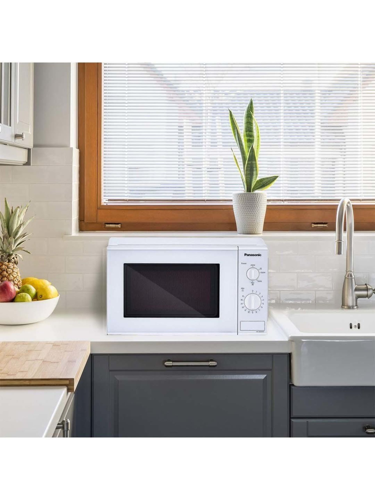 Panasonic NN-SM255WFDG 20 L Solo Microwave Oven