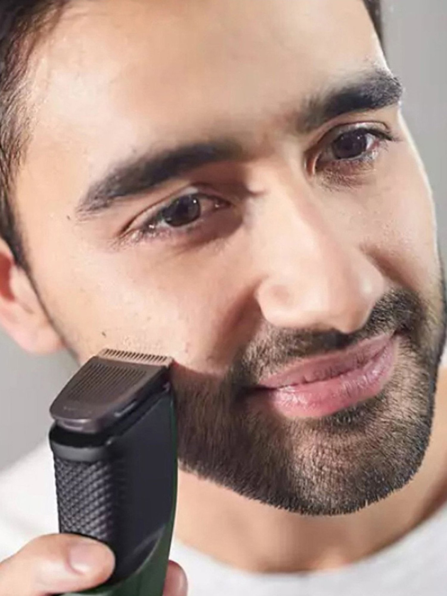 Wahl Professional Moser 1400 Germany Hair Clipper (Maroon)