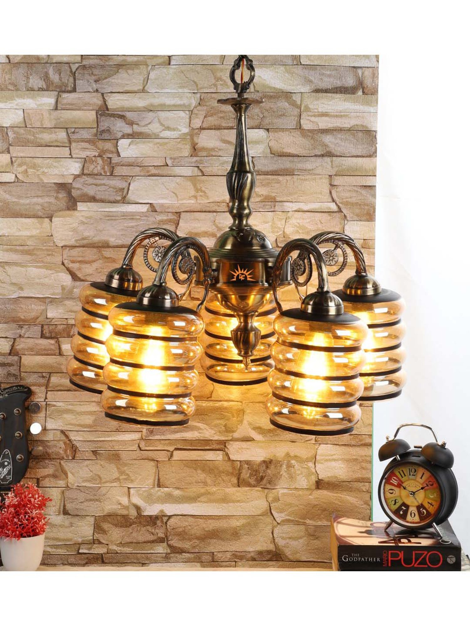 DecorativeRay Golden Chandiler - Set of 1