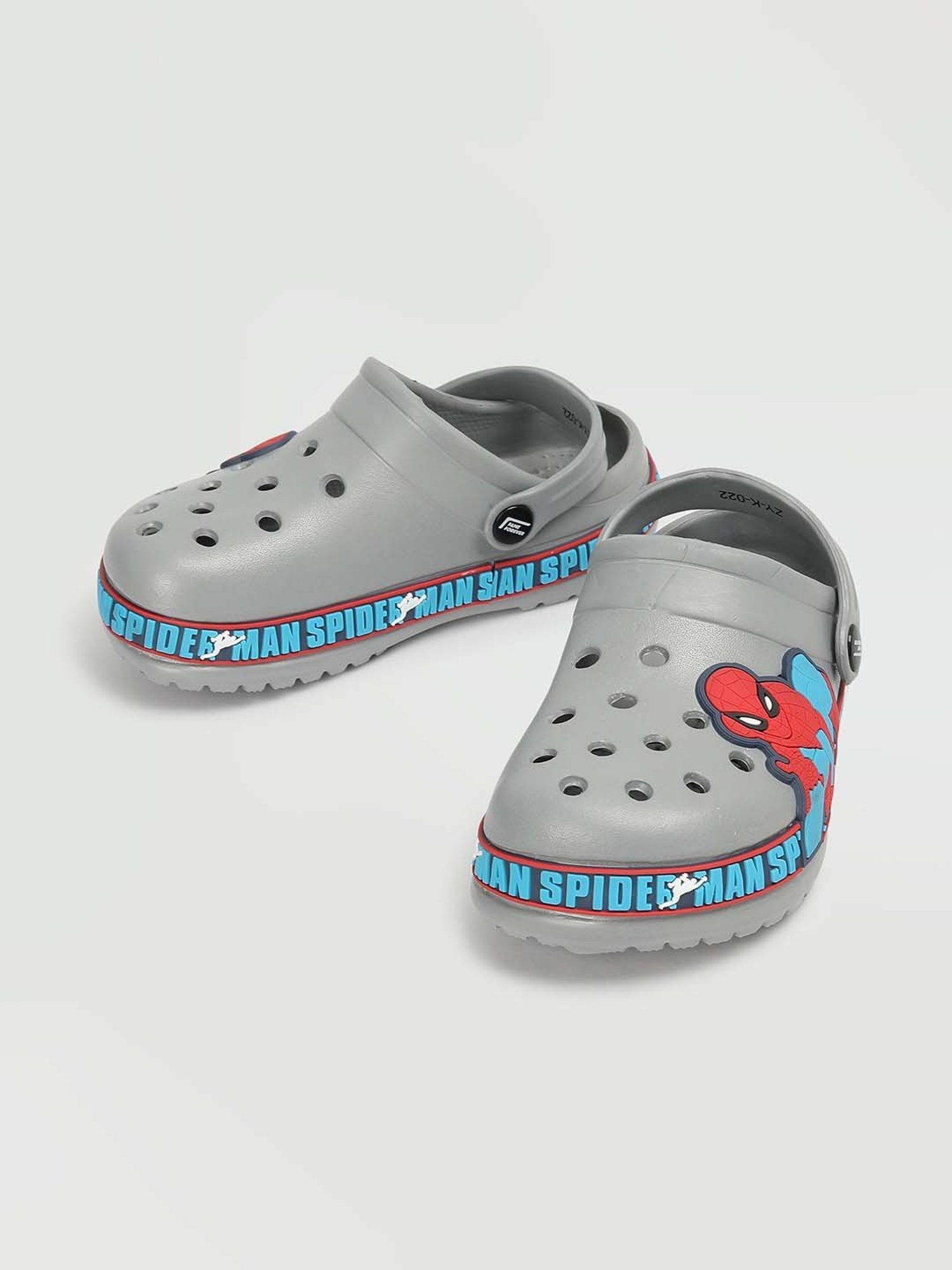 Fame Forever by Lifestyle Kids Grey Back Strap Clogs