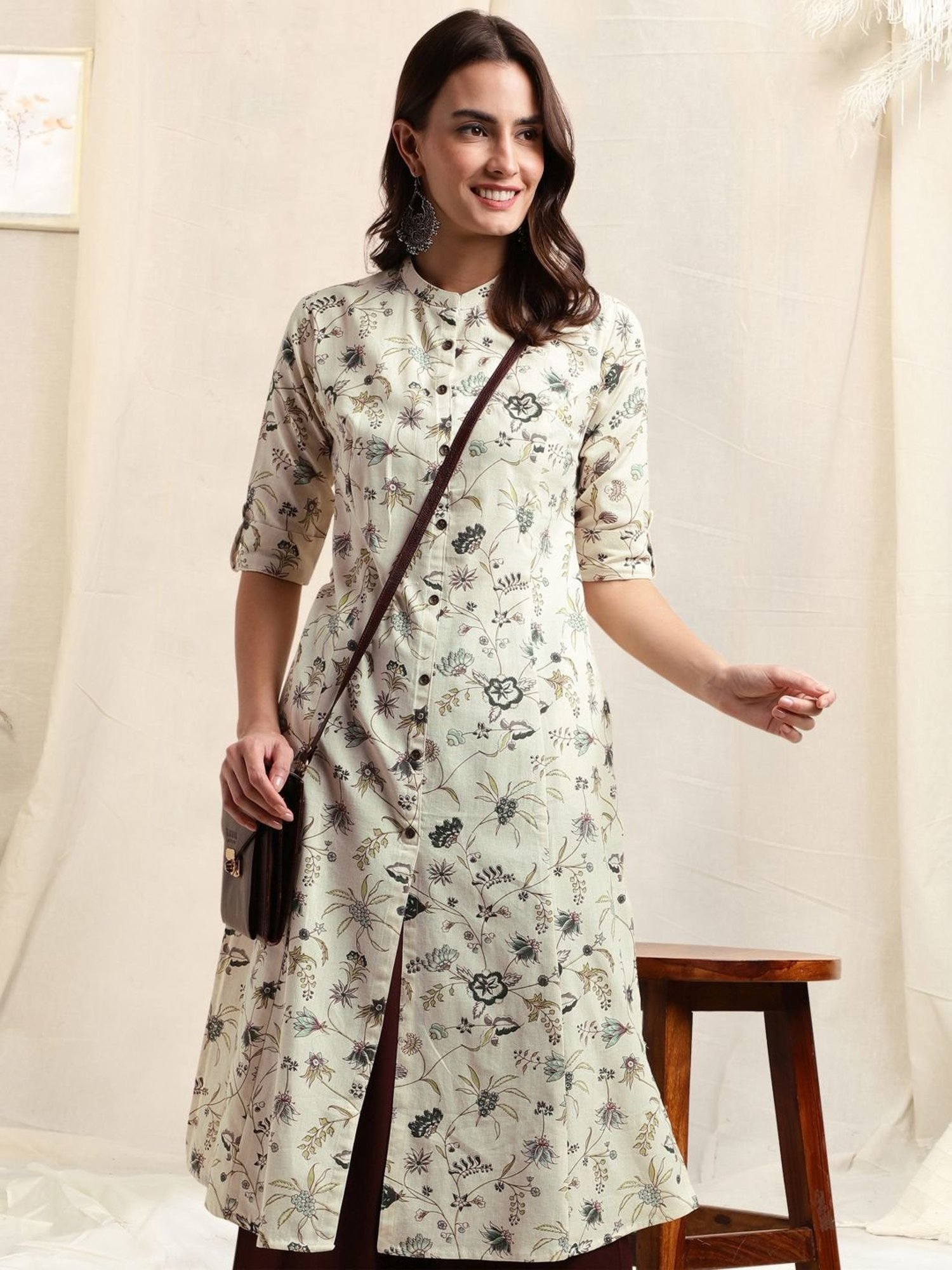 MIRCHI FASHION Beige Cotton Floral Print Straight Kurta