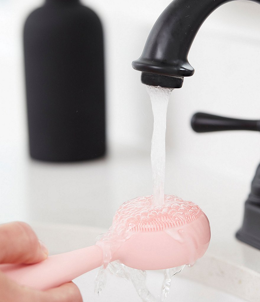 Shiseido Cleansing Massage Brush