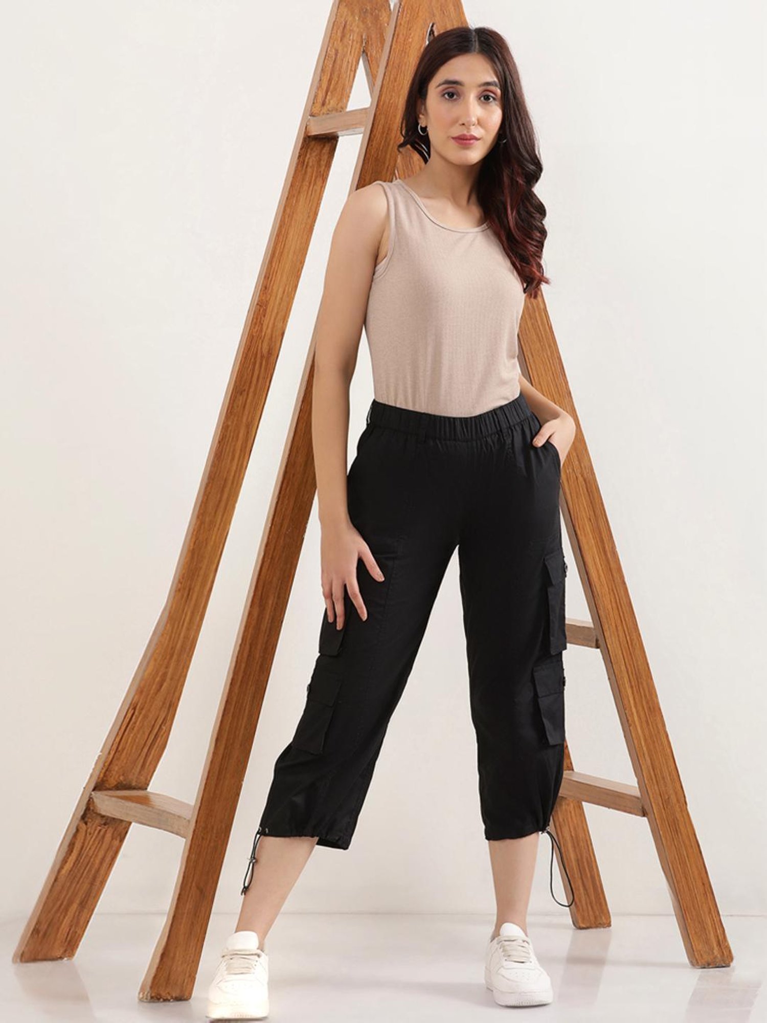 Elleven from Aurelia Black Cotton Mid Rise Capris