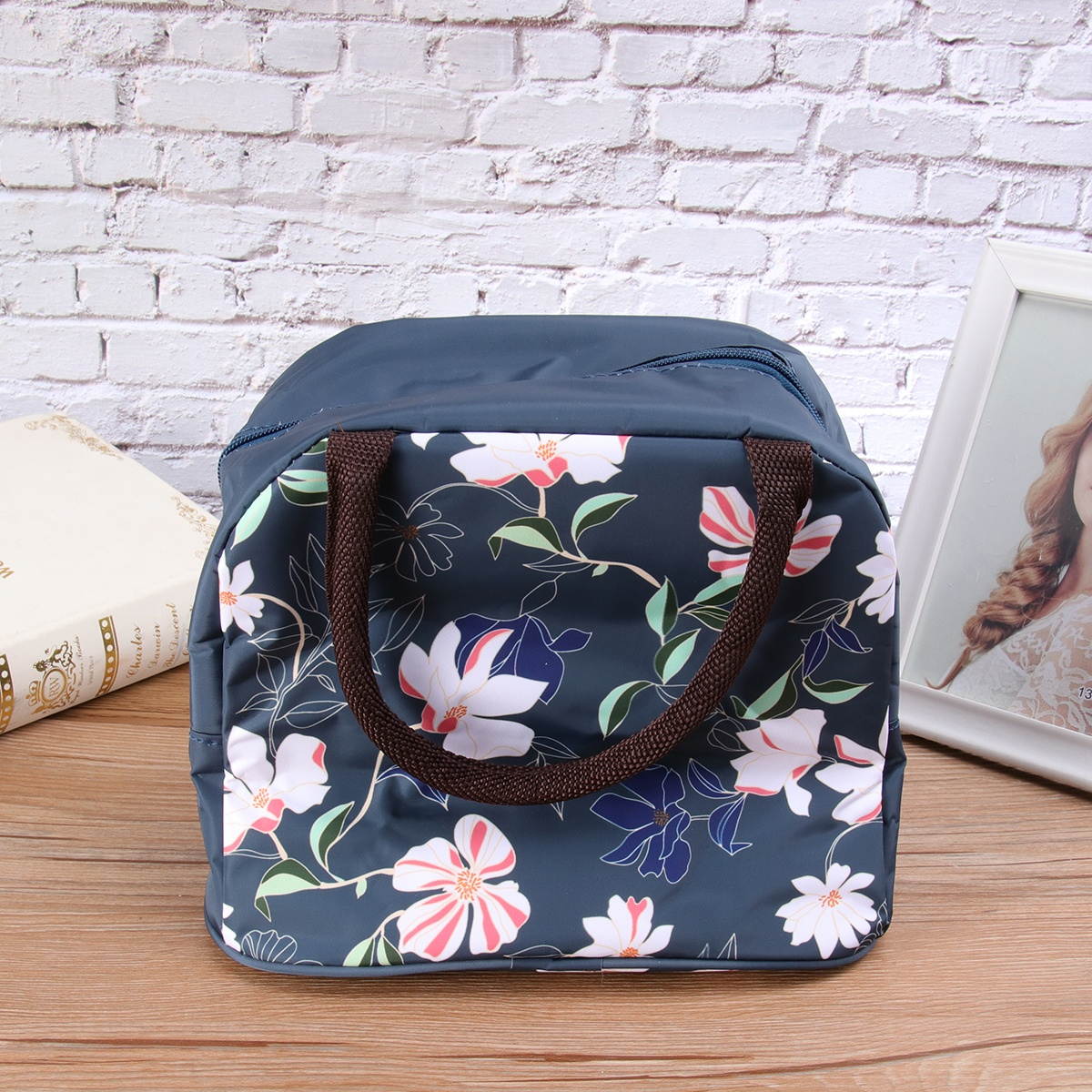 Staples Display Easel 63" Silver Steel (28834-US/CC) 1911661