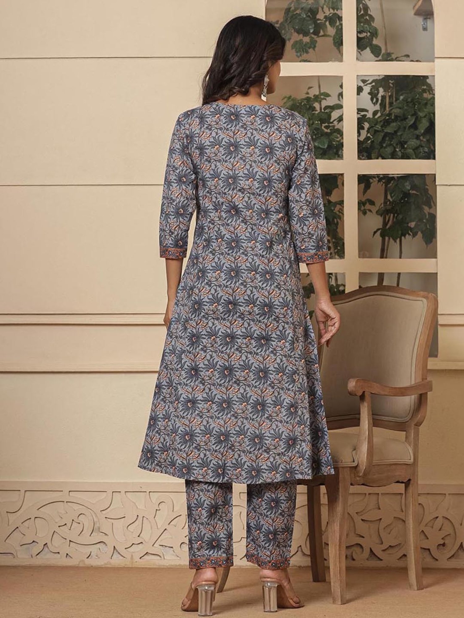 Yufta Grey Cotton Floral Print Kurta & Pant Set with Dupatta