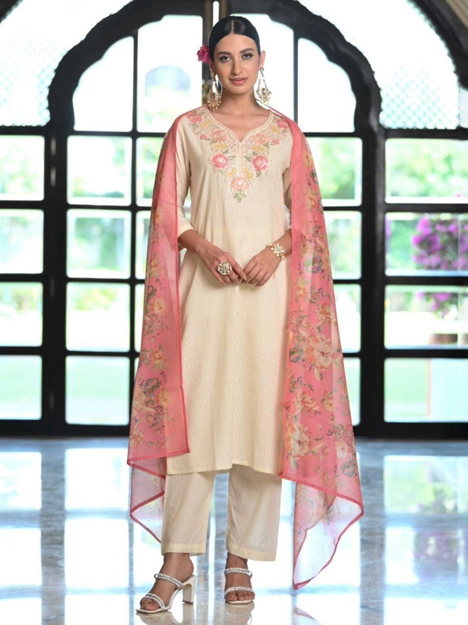 Mahee Jaipur Beige Navaazish Embroidered Kurta with Floral print Dupatta