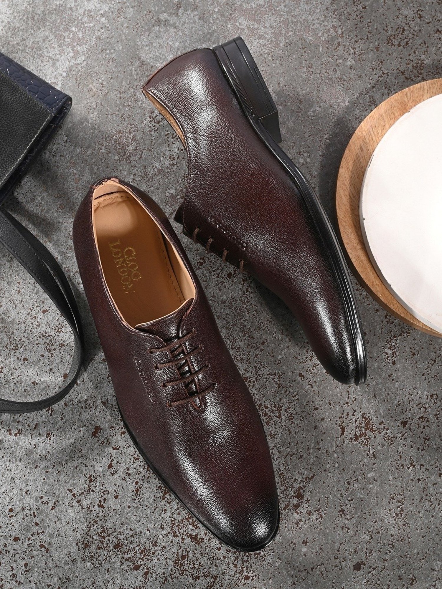 Clog London Men's Brown Oxford Shoes