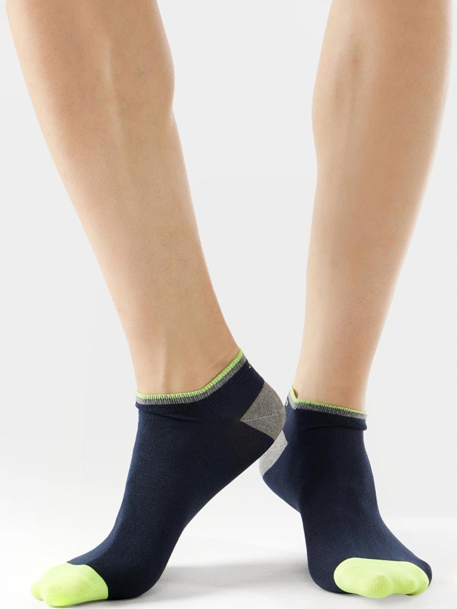 Jockey 7052 Blue Cotton Crew Length Socks with Stay Fresh Treatment - Pack of 2 (Pattern May Vary)