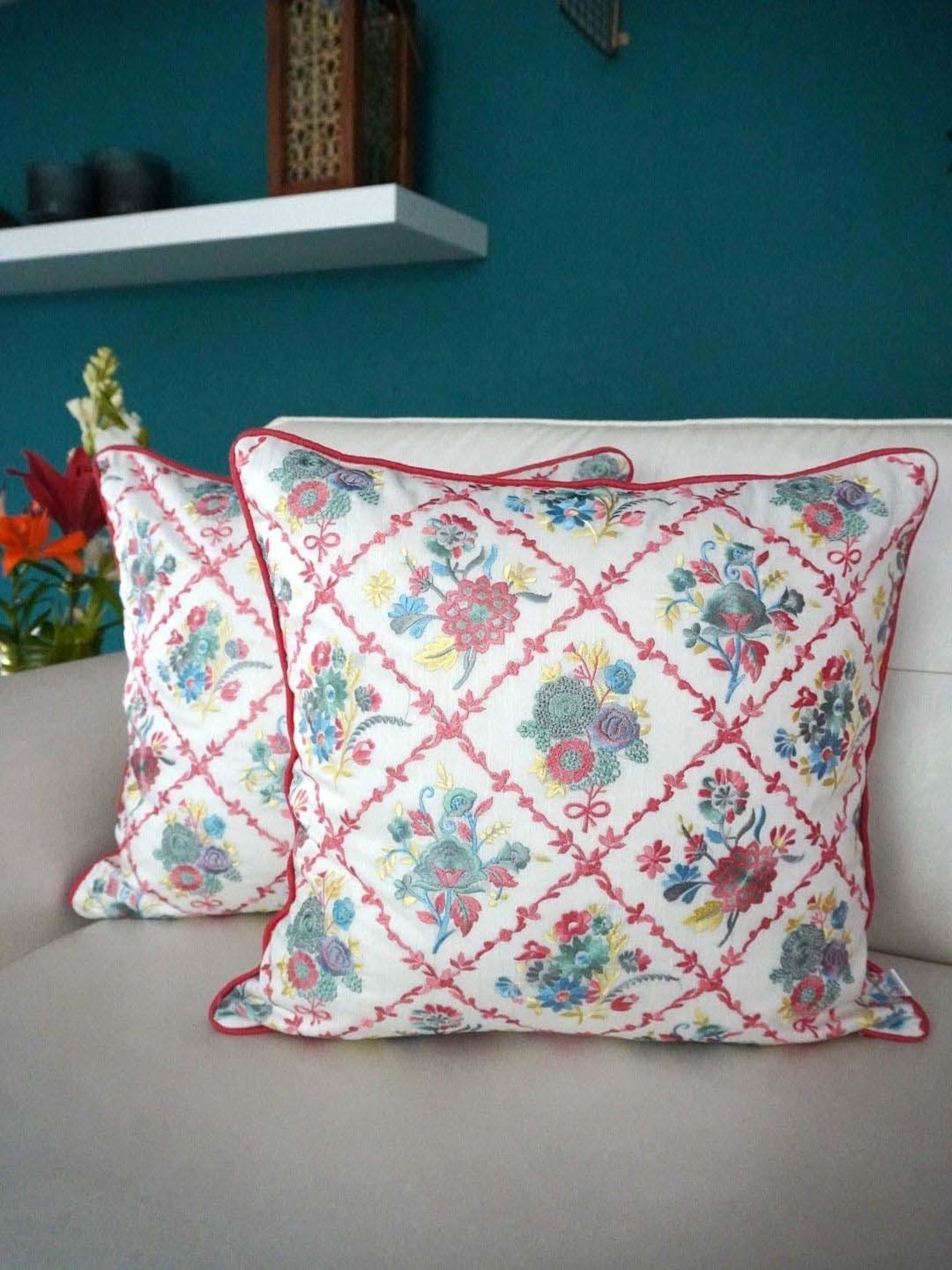 TARA Sparkling Homes Victoria Beige Cotton Cushion Cover - Set of 2