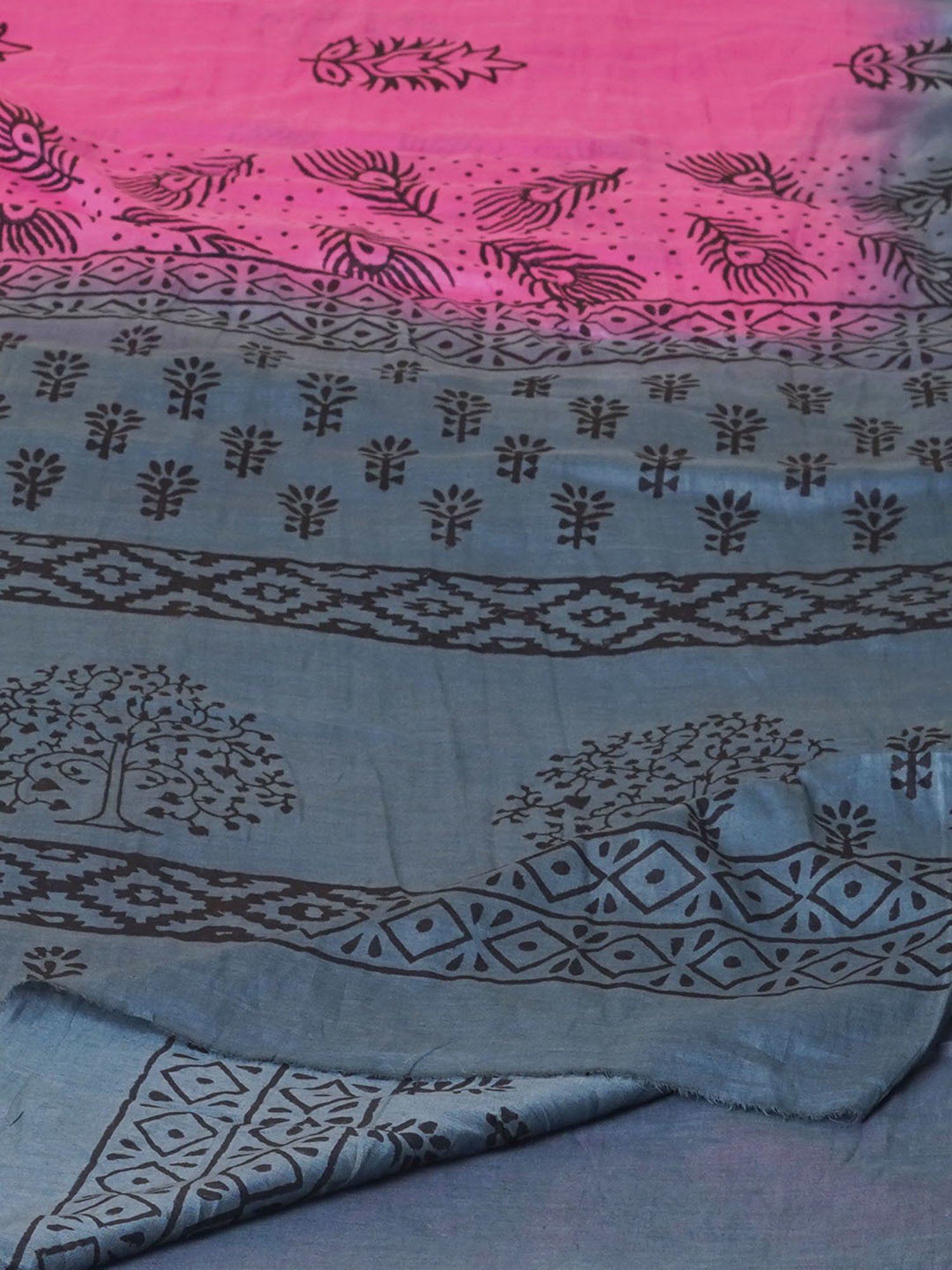 Unnati Silks Pink & Grey Cotton Printed Saree With Unstitched Blouse