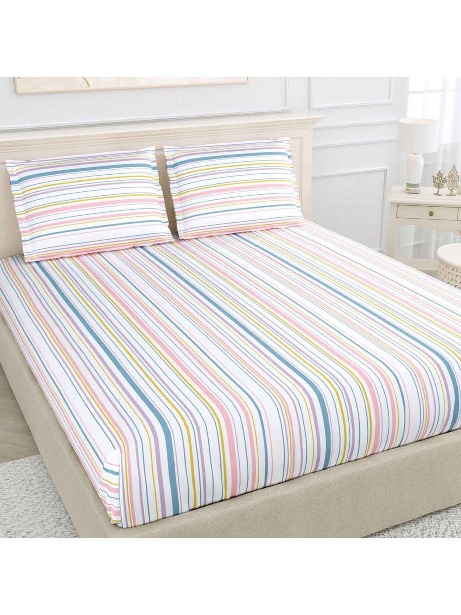 Haus & Kinder Multicolor Cotton 186 TC King Bedsheet with 2 Pillow Covers