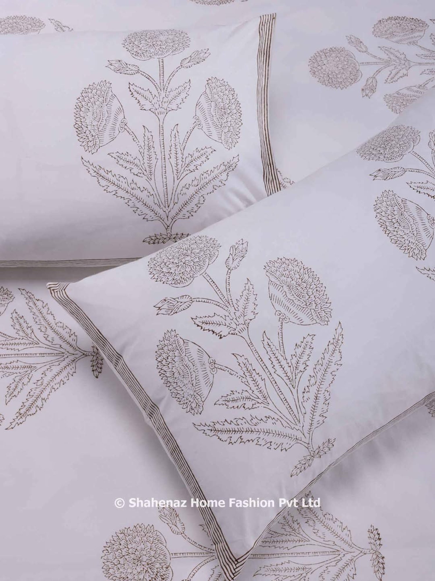 Shahenaz Beige 220 TC Cotton Blooming Phool Double Bedsheet with 2 Pillow Covers