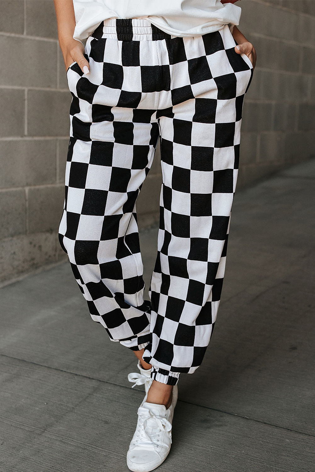 Black Checkerboard Elastic Waist Pocketed Joggers