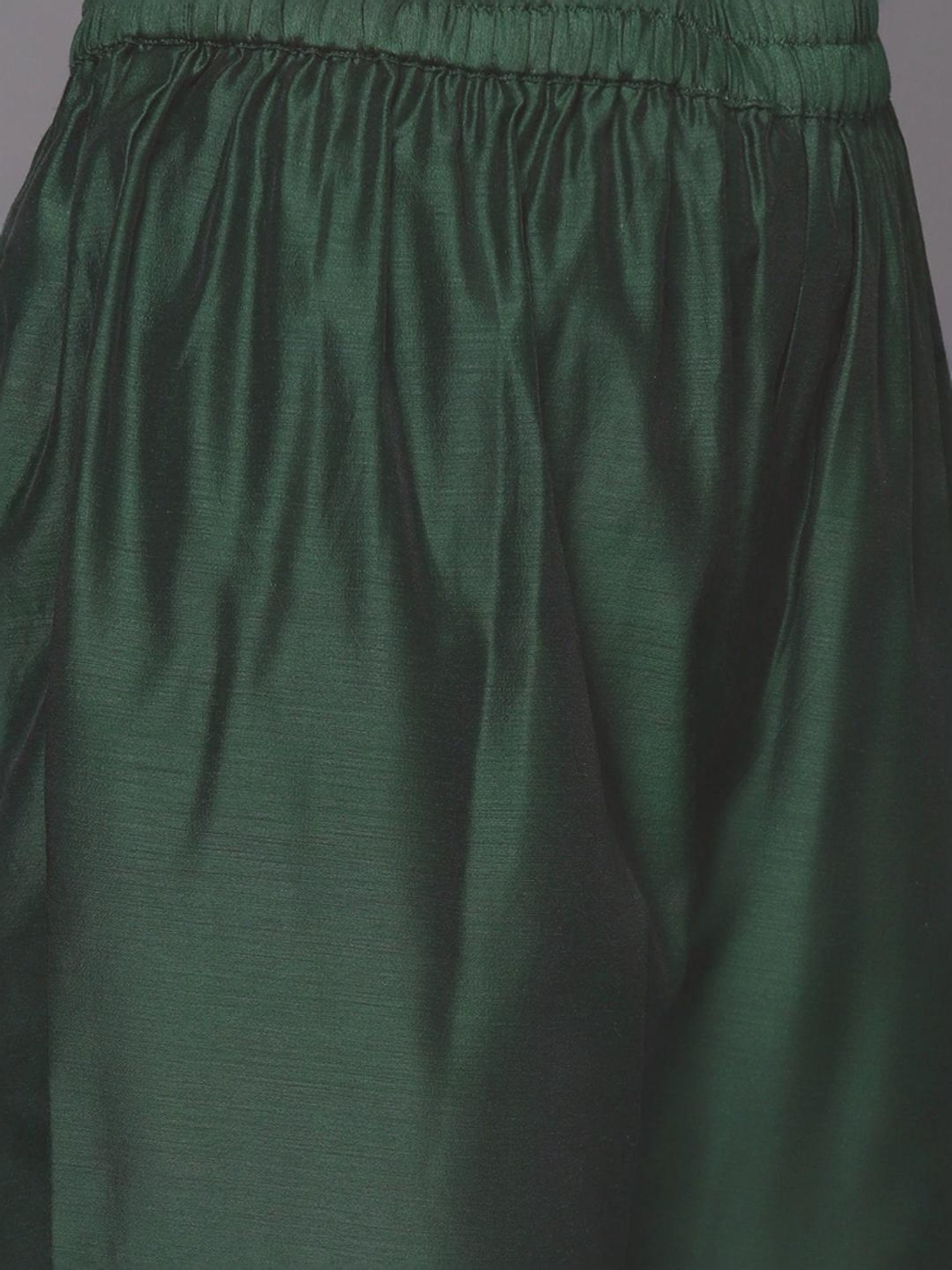 Varanga Green Embroidered Kurta Pant Set With Dupatta