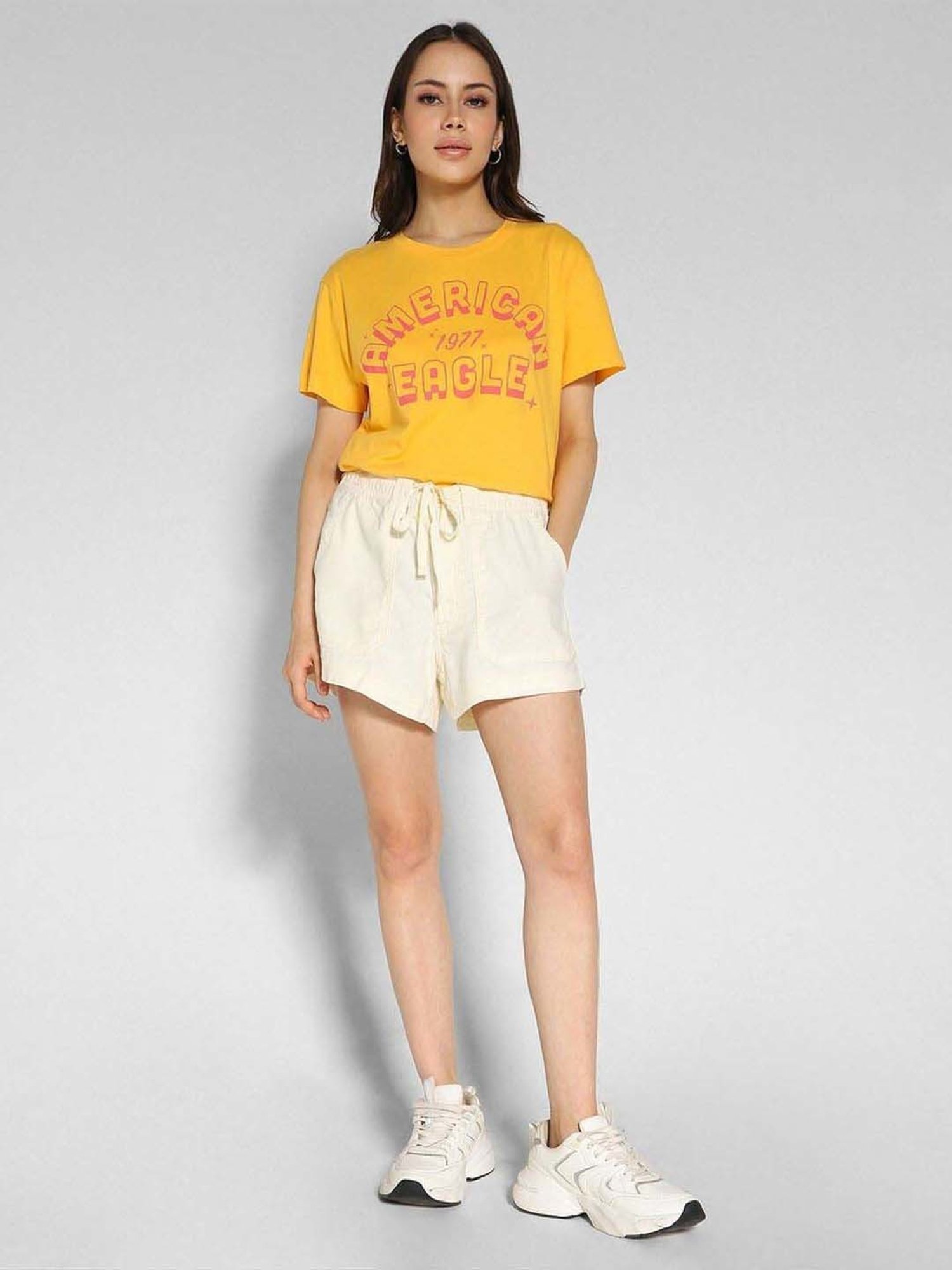 American Eagle Outfitters Beige Mid Rise Shorts