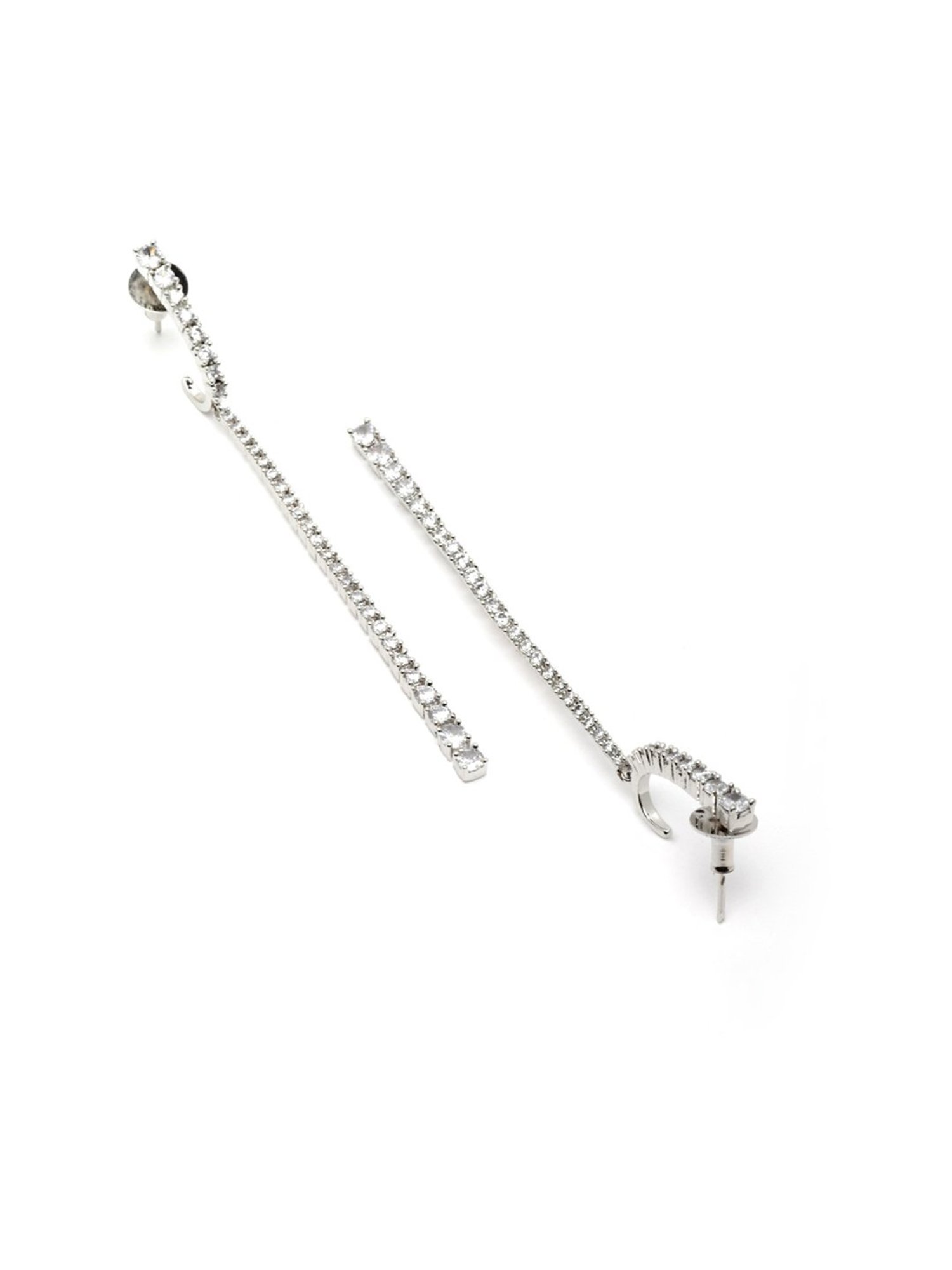 Karatcart Silver Drop Earrings for Women