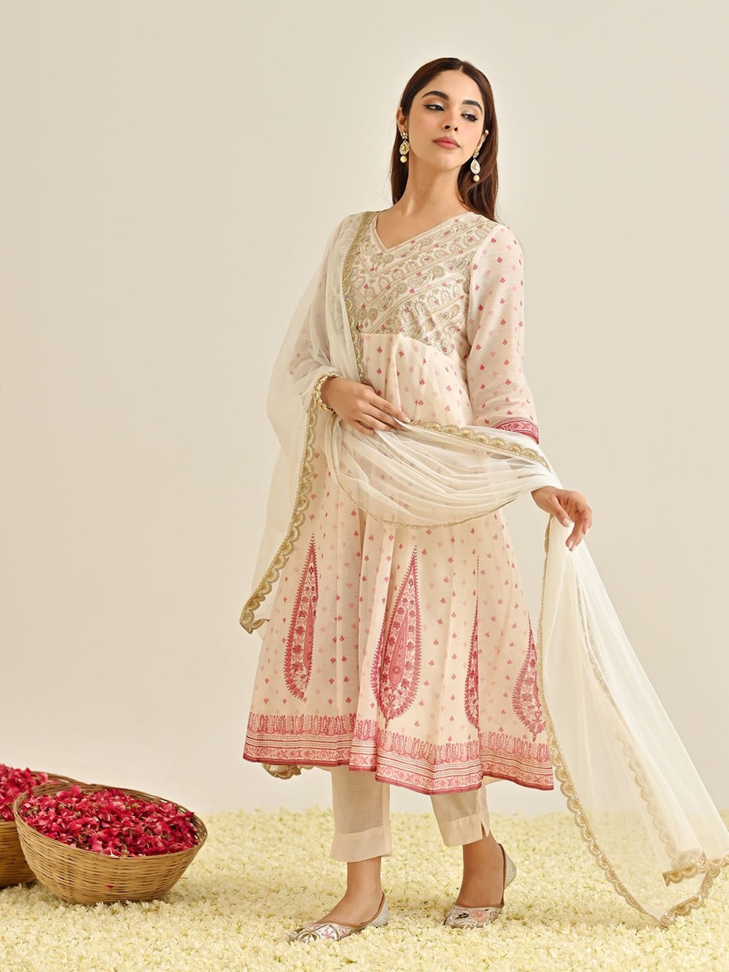 Rustorange Off-White Embroidered Kurta With Pant & Dupatta