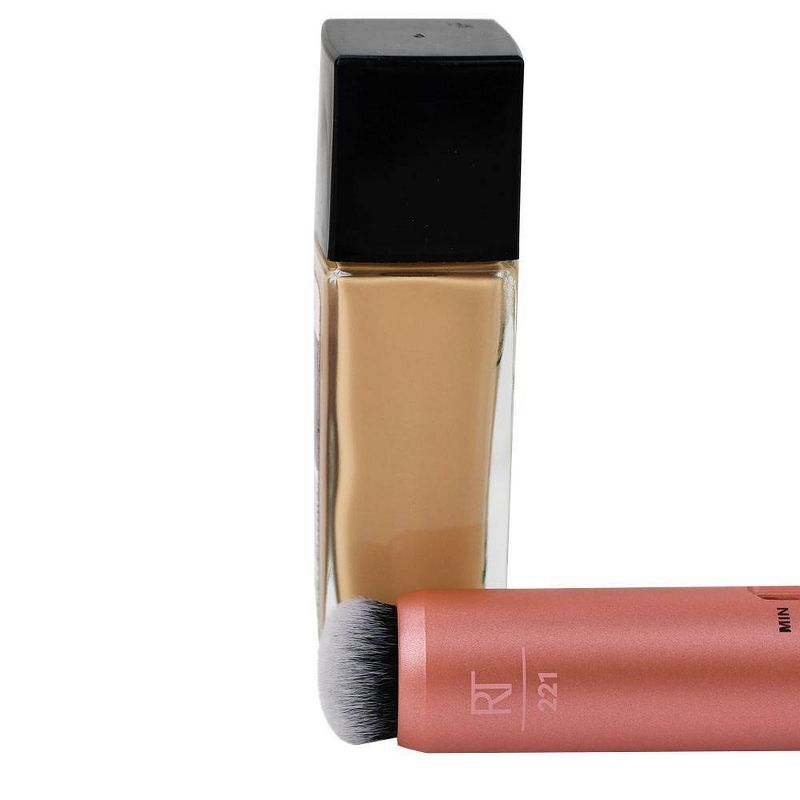 Real Techniques Custom Complexion Brush