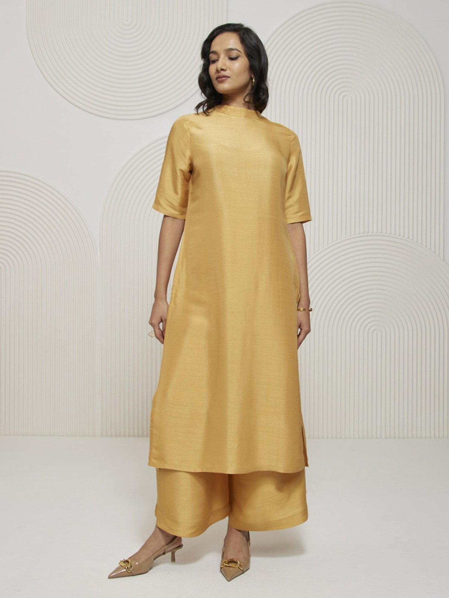 Artagai Gold Earth Elevated Basics Round Neck Kurta With Back Inverted Box Pleat & Wide Leg Trouser