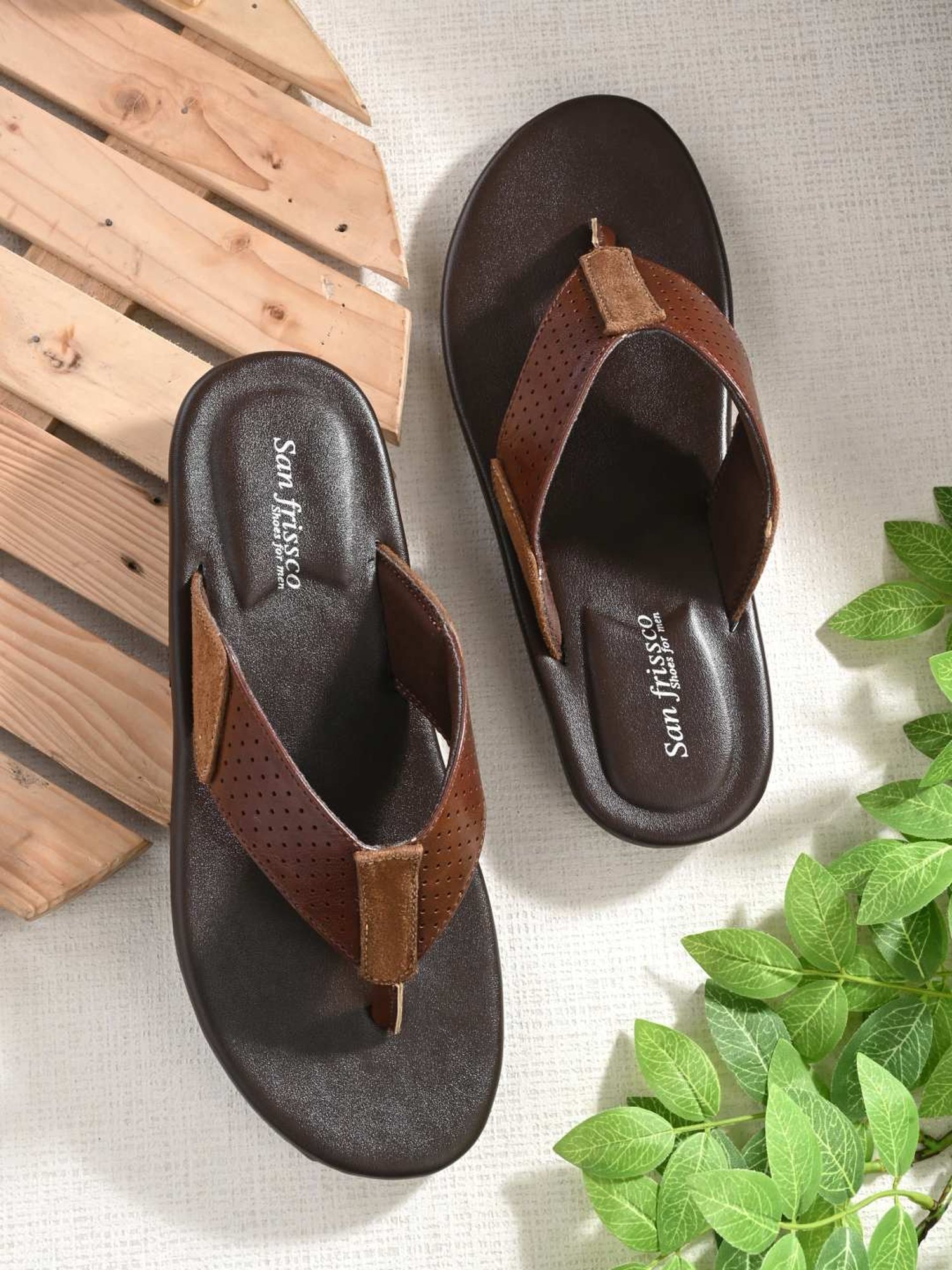 San Frissco Men's Brown Thong Sandals
