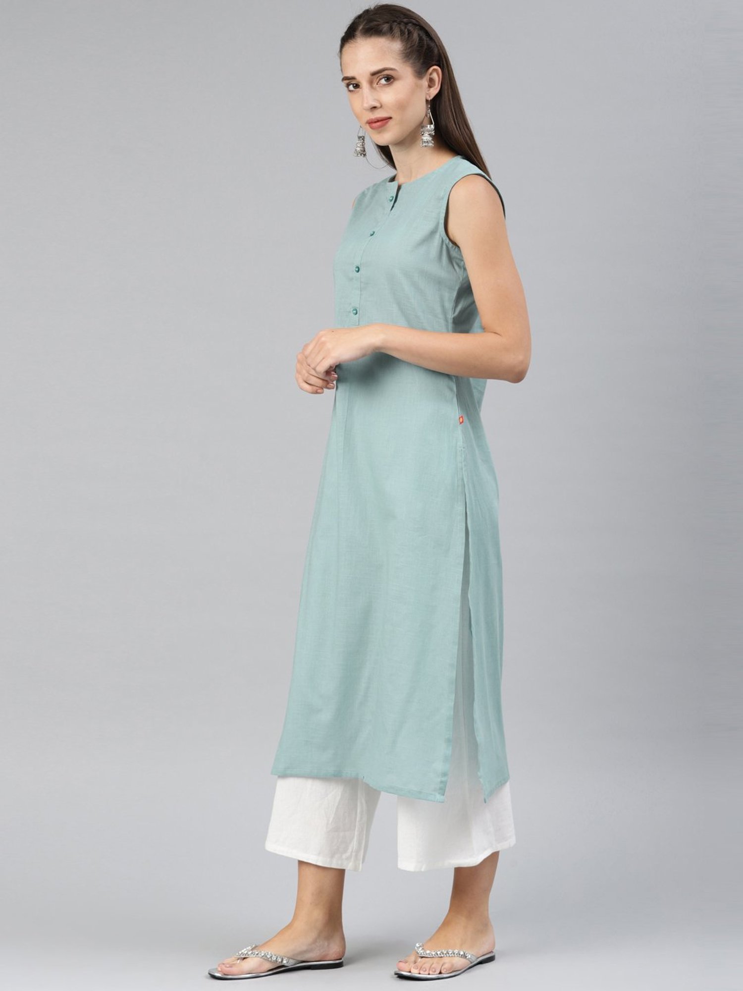Alena Green Cotton Embroidered Straight Kurta