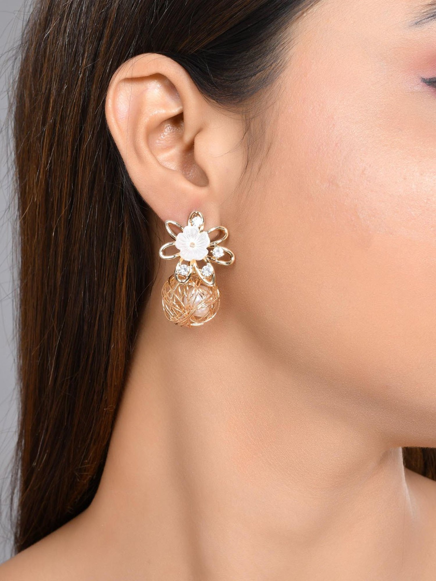 VOJ Women Gold Plated Flower Peral Studs Earring for Women