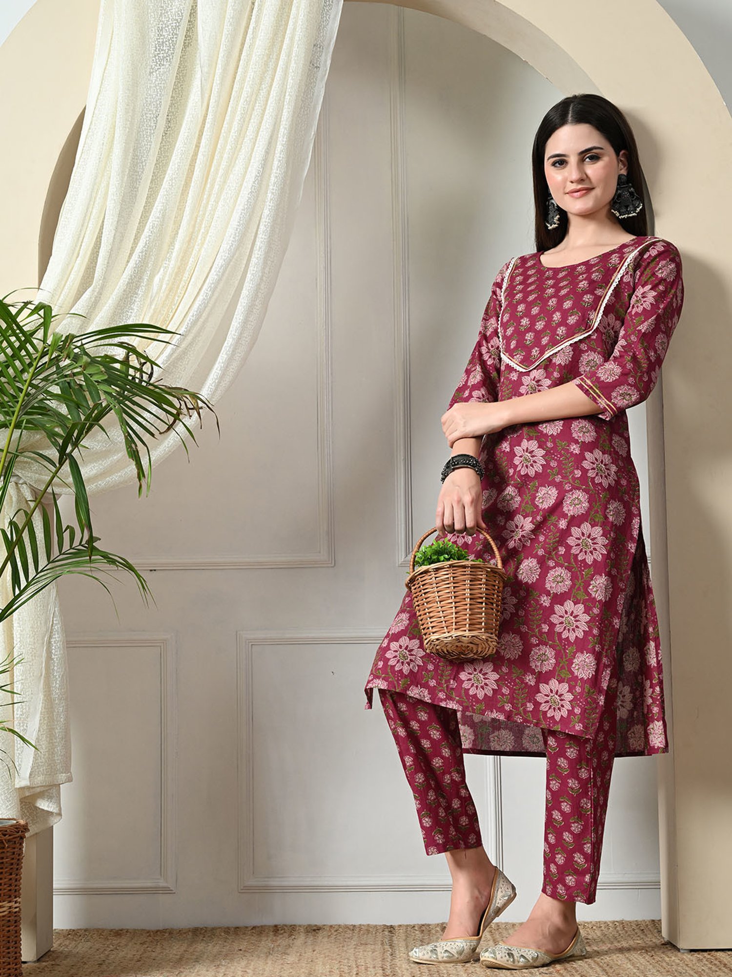 DECKEDUP Burgundy Cotton Embellished Kurta With Pants